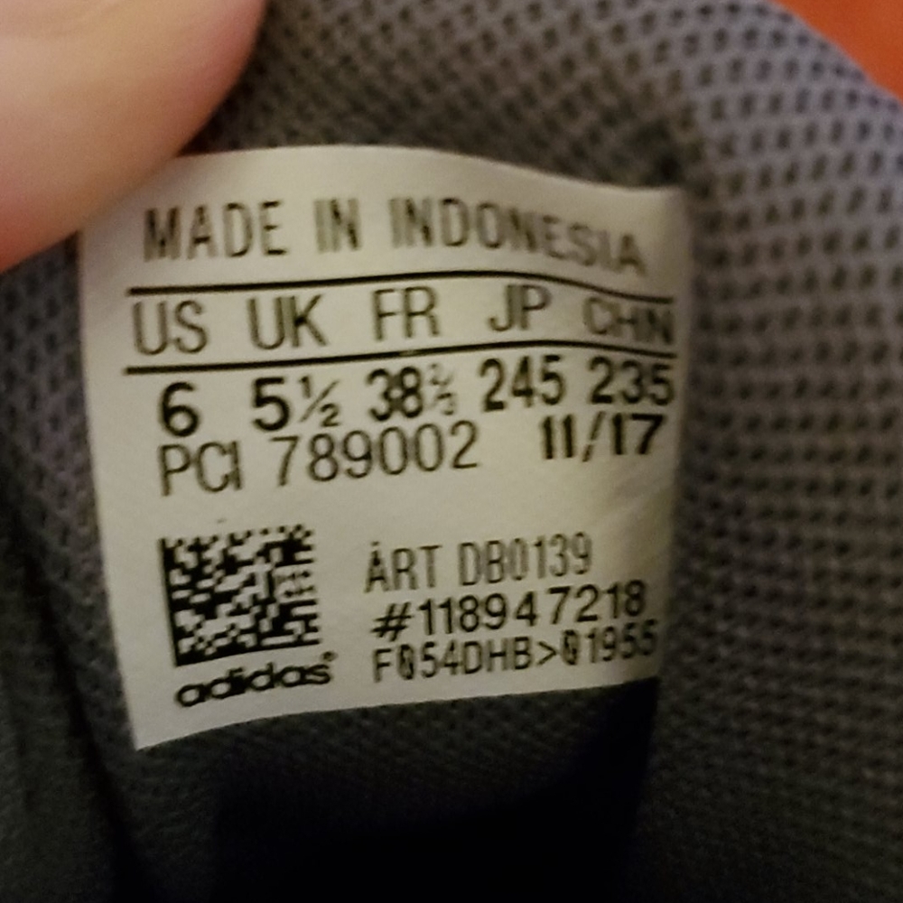 New in Box: adidas CCF Ilation 2.0K - Picture 6 of 8